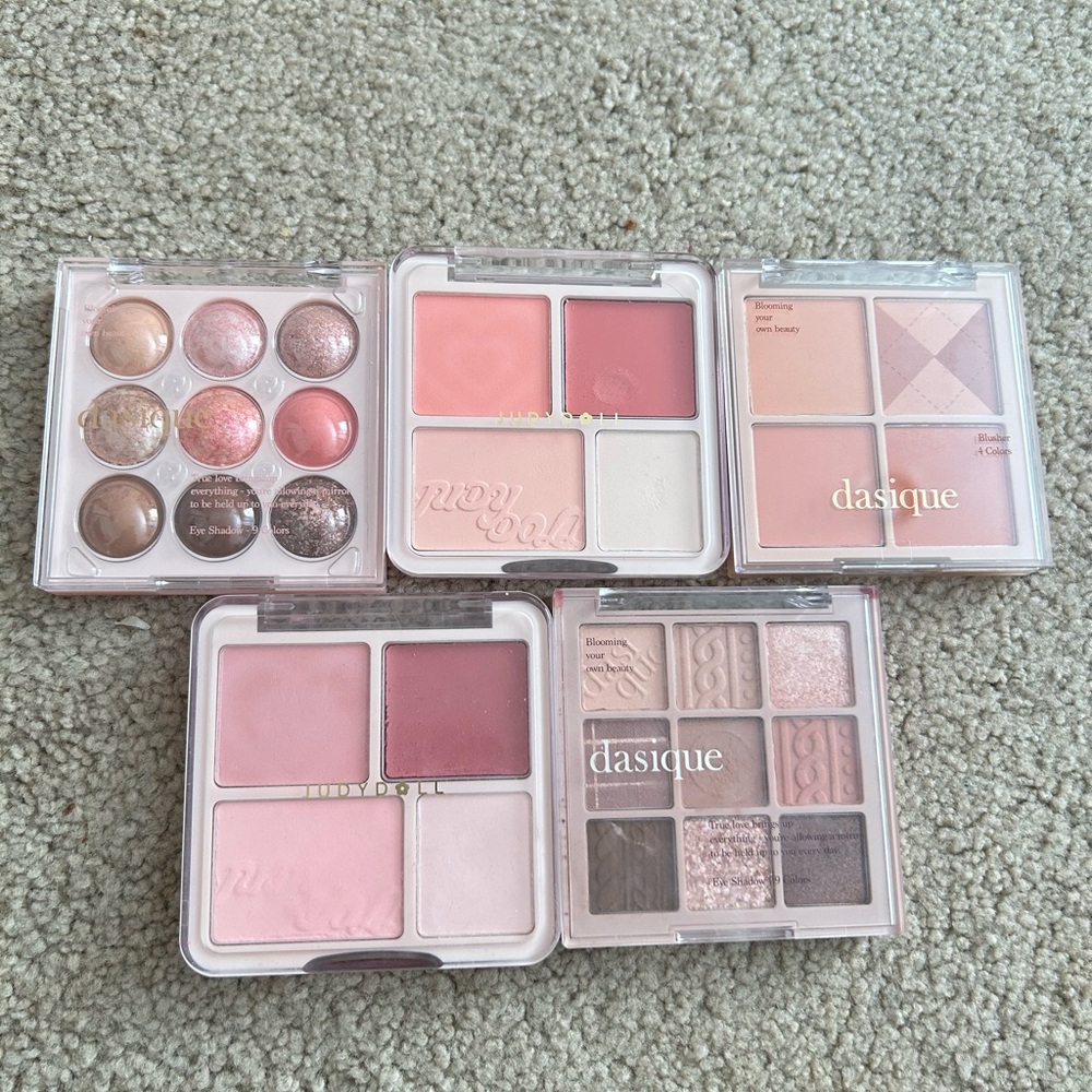 Eyeshadow and Blush Palettes - Pink and Brown